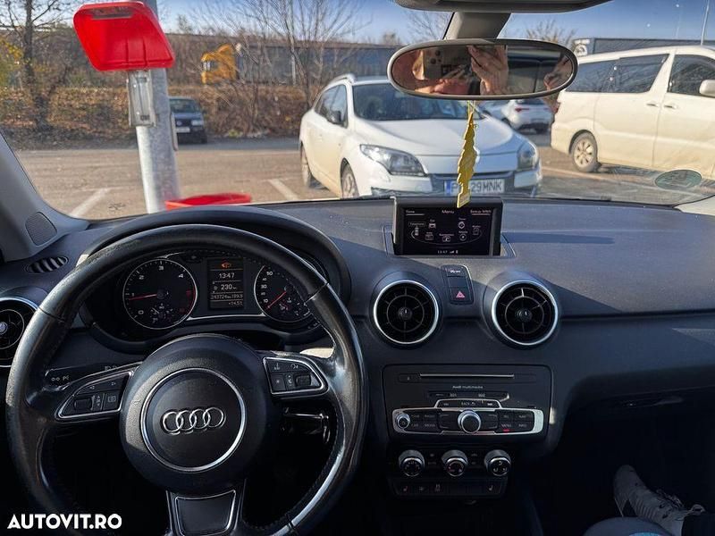 Culoarealb Utilizat 2012 Audi A1 Sport Hatchback | 5.500 EUR (Preț OK) - Imagine 1/4