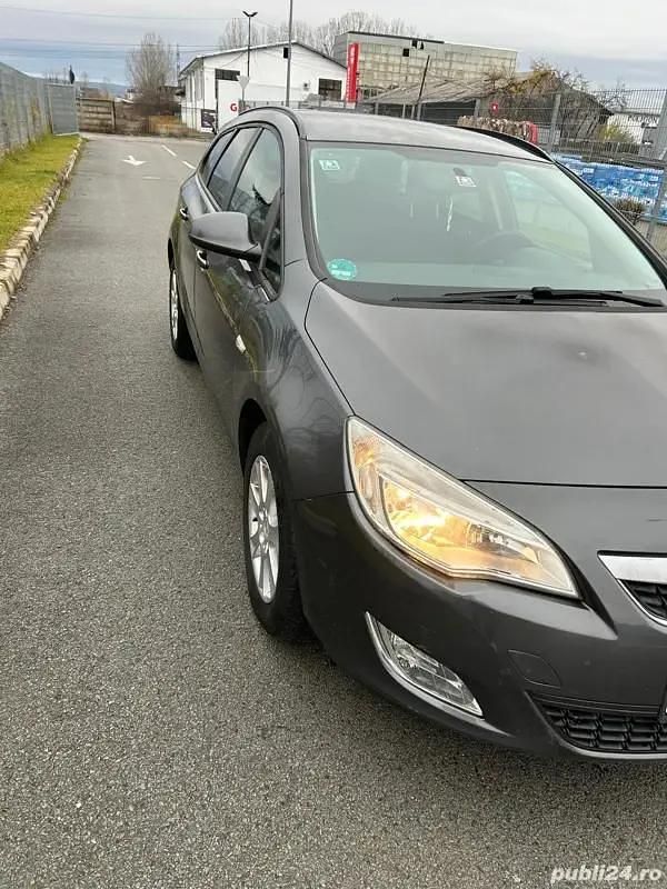 Utilizat 2011 Opel Astra Sport Break | 4.300 EUR (Puțin scump) - Imagine 1/4
