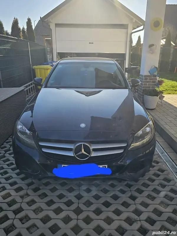 Utilizat 2016 Mercedes C180 Berlinǎ | 11.000 EUR (Preț bun) - Imagine 1/4