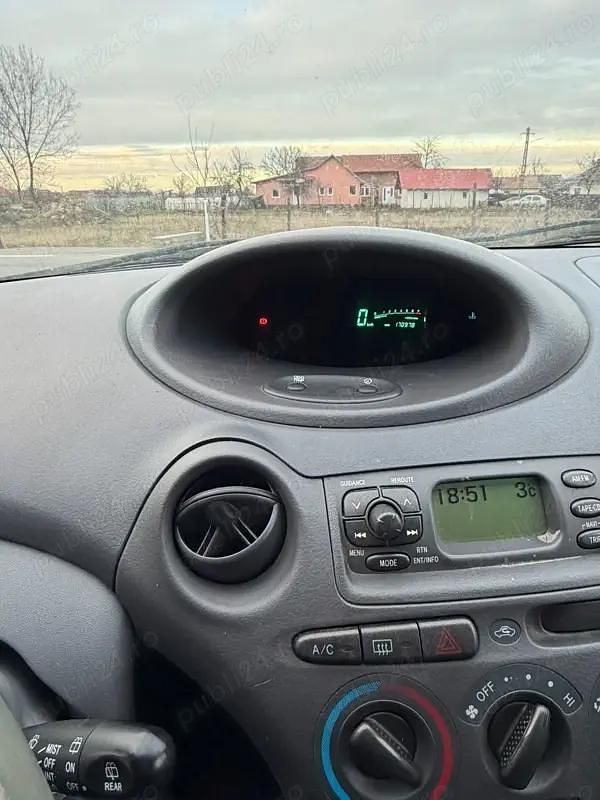 Second-hand Toyota Yaris 50 CP (36 kW) 1999 Berlinǎ