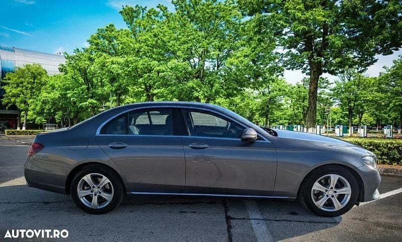 Second-hand Mercedes E220 Avantgarde 194 CP (142 kW) 2017 Culoaregri Berlinǎ