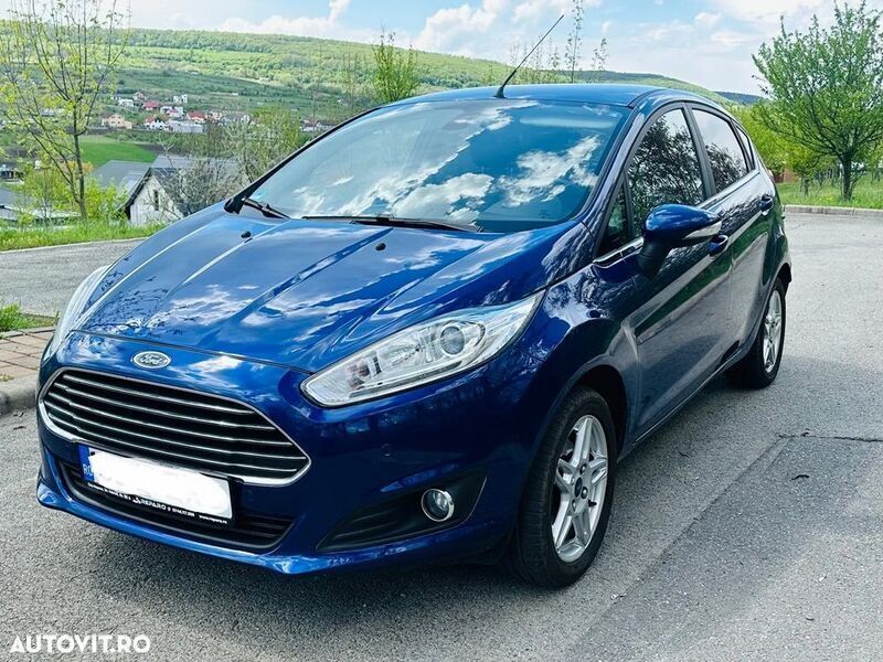 Albastru Utilizat 2013 Ford Fiesta Titanium Hatchback | 5.299 EUR (Preț OK) - Imagine 1/4