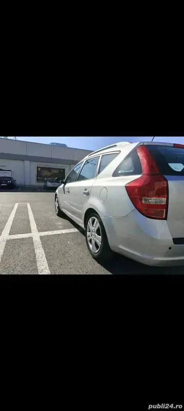 Second-hand Kia Ceed 90 CP (66 kW) 2009 Argintiu Hatchback