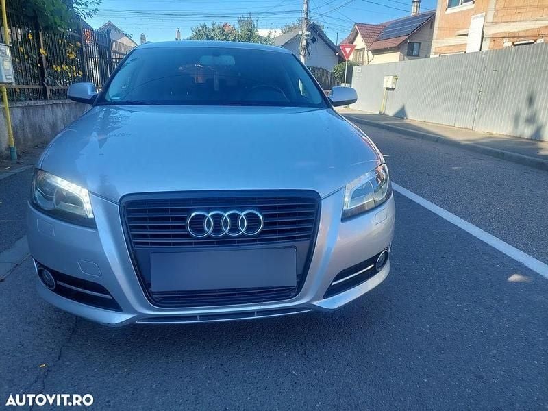 Culoareargint Utilizat 2012 Audi A3 Sportback Ambiente Break | 8.900 EUR (Preț OK) - Imagine 1/4