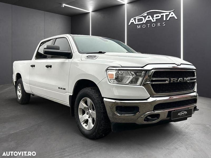 Second-hand Dodge Ram 401 CP (294 kW) 2019 Culoarealb Pickup
