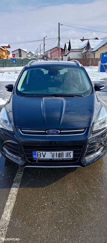 Negru Utilizat 2016 Ford Kuga Titanium SUV | 9.850 EUR (Preț bun) - Imagine 1/4