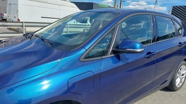 Utilizat 2020 BMW 225 Active Tourer iPerformance Monovolum | 26.550 EUR - Imagine 1/4