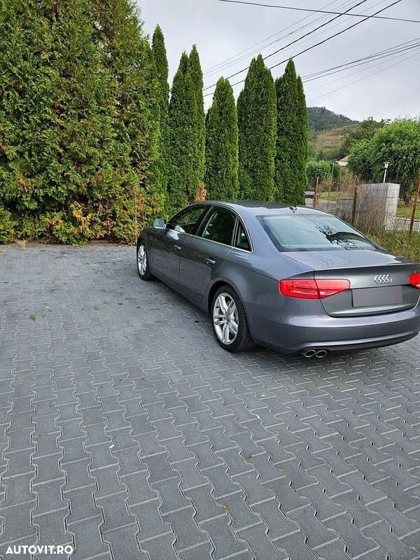 Culoaregri Utilizat 2013 Audi A4 Sport Berlinǎ | 8.900 EUR (Preț OK) - Imagine 1/4