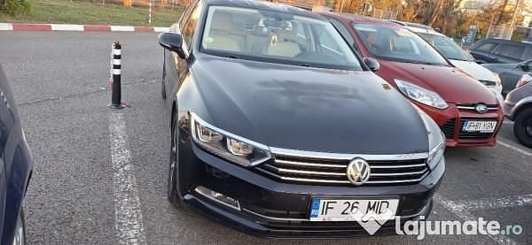 Utilizat 2016 VW Passat Comfortline Berlinǎ | 12.000 EUR (Puțin scump) - Imagine 1/3