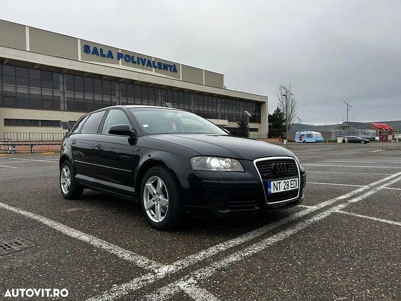 Culoarenegru Utilizat 2008 Audi A3 Sportback Ambiente Hatchback | 4.499 EUR (Preț OK) - Imagine 1/4