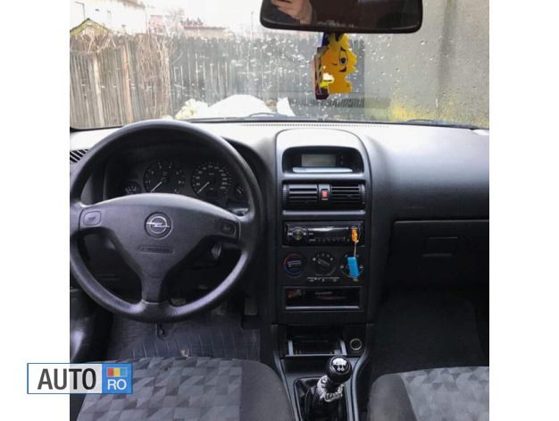 Negru Utilizat 1999 Opel Astra Hatchback | 1.199 EUR (Preț OK) - Imagine 1/4