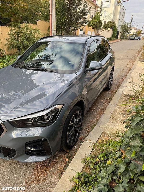 Culoaregri Utilizat 2021 BMW X1 SUV | 25.900 EUR (Puțin scump) - Imagine 1/4