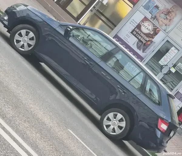 Albastru Utilizat 2018 Skoda Fabia Break | 7.950 EUR (Preț OK) - Imagine 1/4