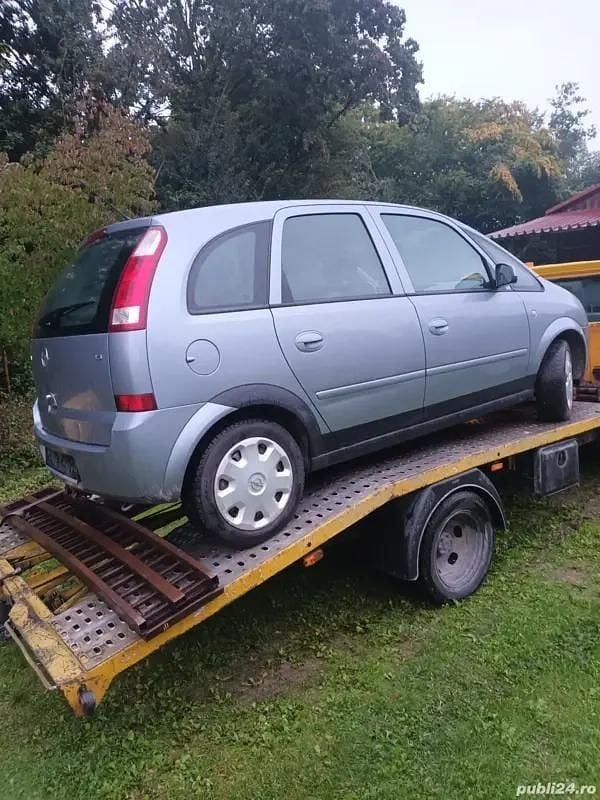 Gri Utilizat 2006 Opel Meriva Monovolum | 1.200 EUR - Imagine 1/4