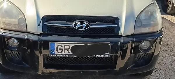 Second-hand 2005 Hyundai Tucson SUV | 1.500 EUR (Super Preț) - Imagine 1/4