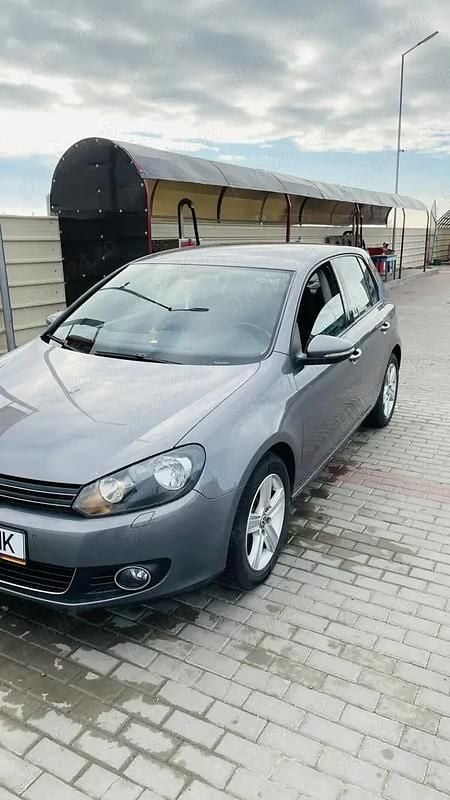 Utilizat 2010 VW Golf VI Berlinǎ | 5.500 EUR (Puțin scump) - Imagine 1/4