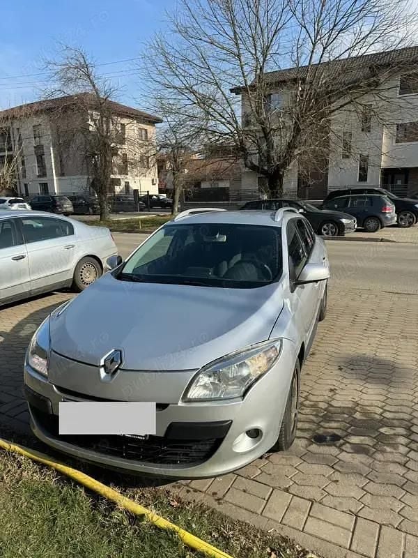 Utilizat 2011 Renault Mégane III Break | 1.400 EUR - Imagine 1/4