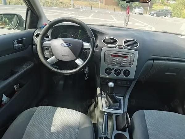 Utilizat 2007 Ford Focus Hatchback | 1.200 EUR (Super Preț) - Imagine 1/4