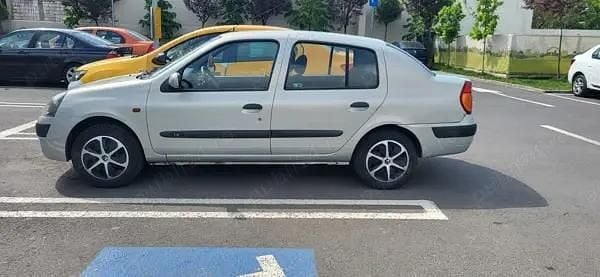 Utilizat 2002 Renault Clio II Berlinǎ | 1.200 EUR (Preț bun) - Imagine 1/4