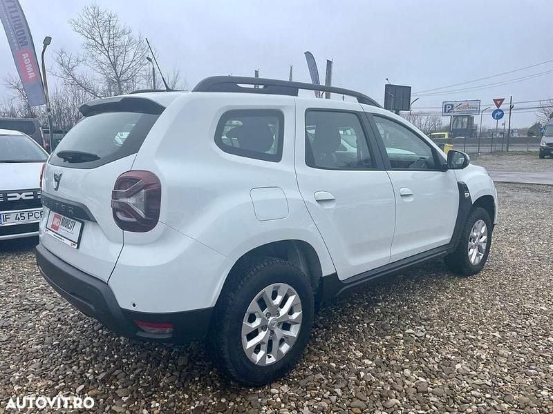 Second-hand Dacia Duster Comfort 115 CP (84 kW) 2023 Culoarealb SUV