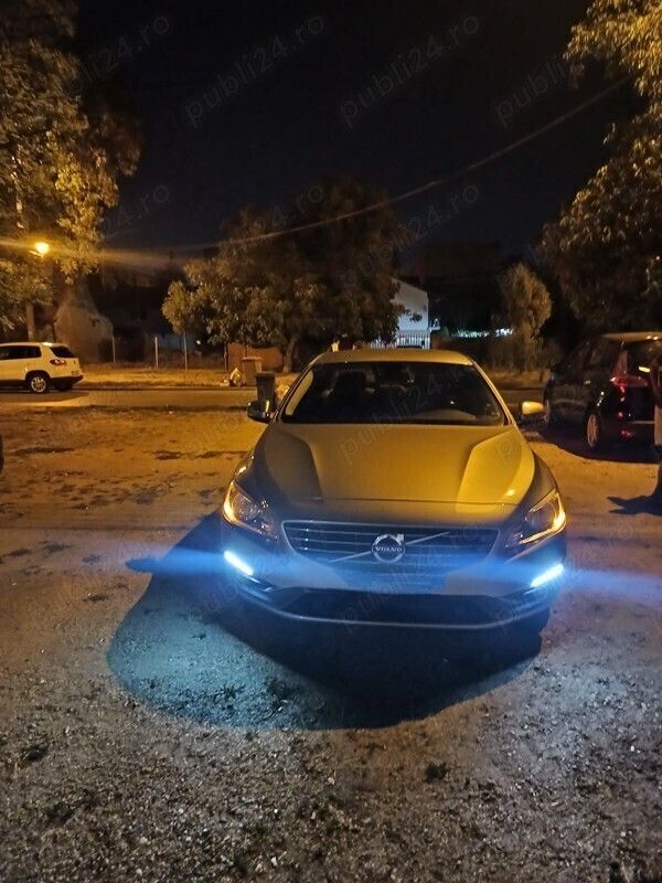 Utilizat 2015 Volvo S60 Berlinǎ | 15.000 EUR - Imagine 1/4