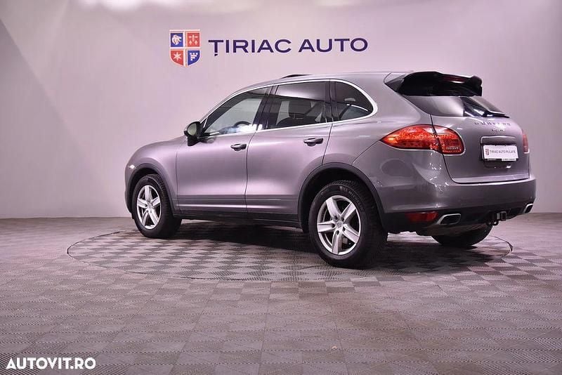 Second-hand Porsche Cayenne 300 CP (220 kW) 2011 Culoaregri SUV