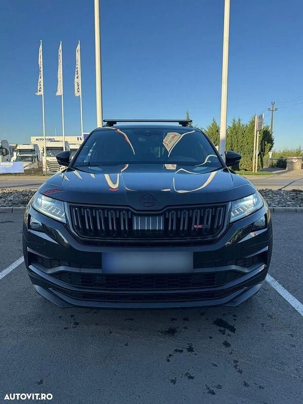 Culoarenegru Utilizat 2021 Skoda Kodiaq SUV | 29.999 EUR (Preț OK) - Imagine 1/4