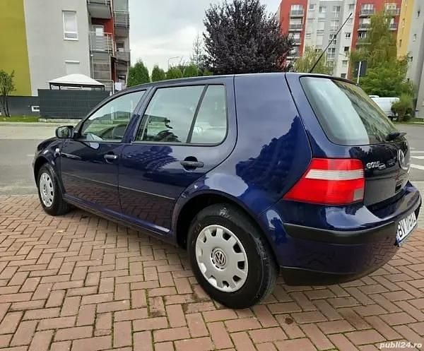 Utilizat 2003 VW Golf IV Hatchback | 1.399 EUR - Imagine 1/4