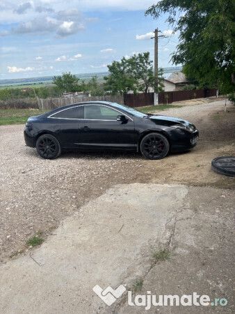 Utilizat 2010 Renault Laguna Coupé Coupe | 2.800 EUR - Imagine 1/4