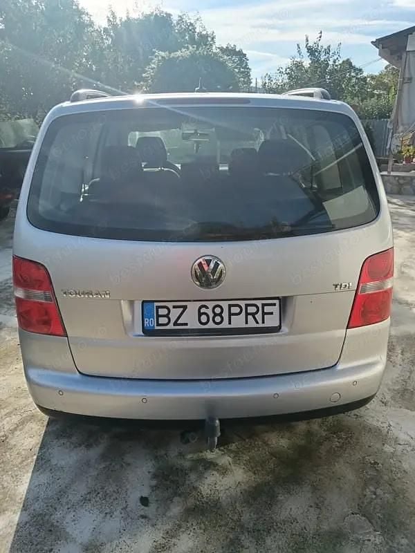 Second-hand VW Touran 77 CP (56 kW) 2006 Gri Monovolum