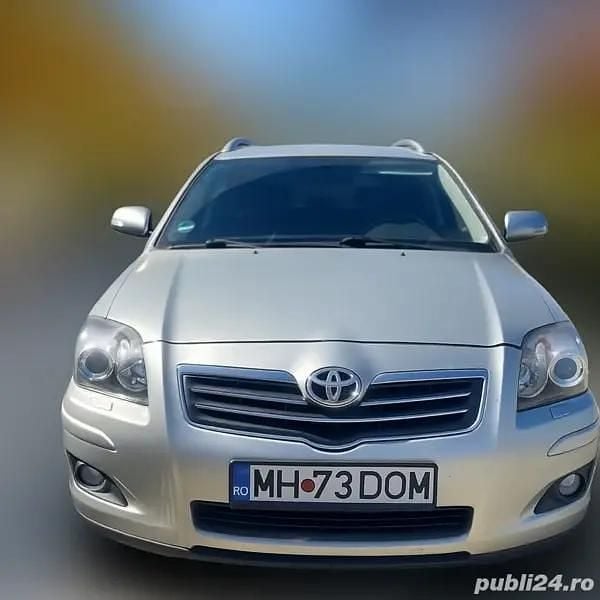 Gri Utilizat 2006 Toyota Avensis Break | 2.399 EUR (Preț OK) - Imagine 1/4