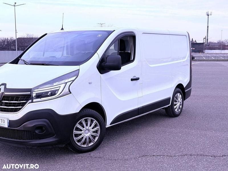Culoarealb Second-hand 2021 Renault Trafic Komfort Monovolum | 12.342 EUR (Super Preț) - Imagine 1/4
