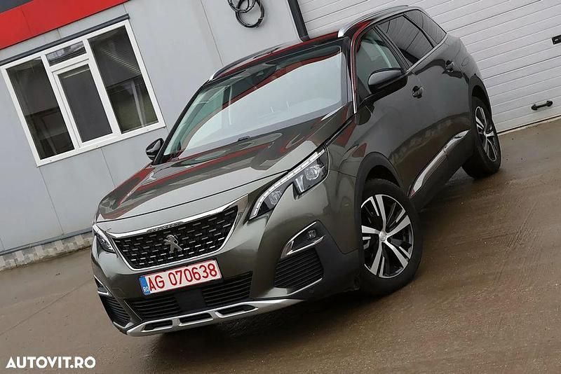 Culoaregri Second-hand 2018 Peugeot 5008 Allure SUV | 12.290 EUR (Puțin scump) - Imagine 1/4