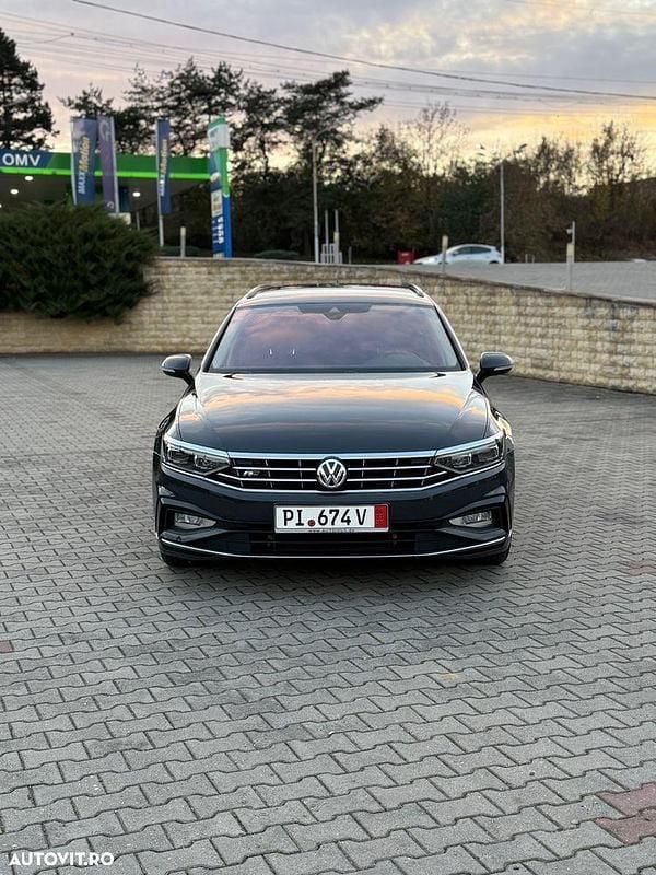 Culoaregri Utilizat 2020 VW Passat Executive Berlinǎ | 18.350 EUR (Puțin scump) - Imagine 1/4