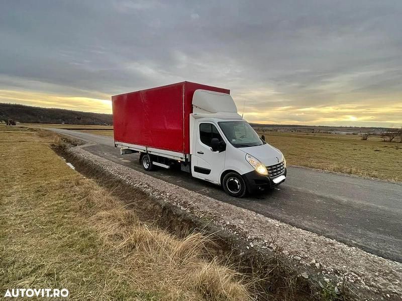 Second-hand Renault Master 145 CP (106 kW) 2012 Alb Van
