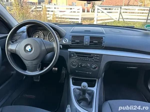 Utilizat 2011 BMW 120 Hatchback | 3.200 EUR - Imagine 1/4
