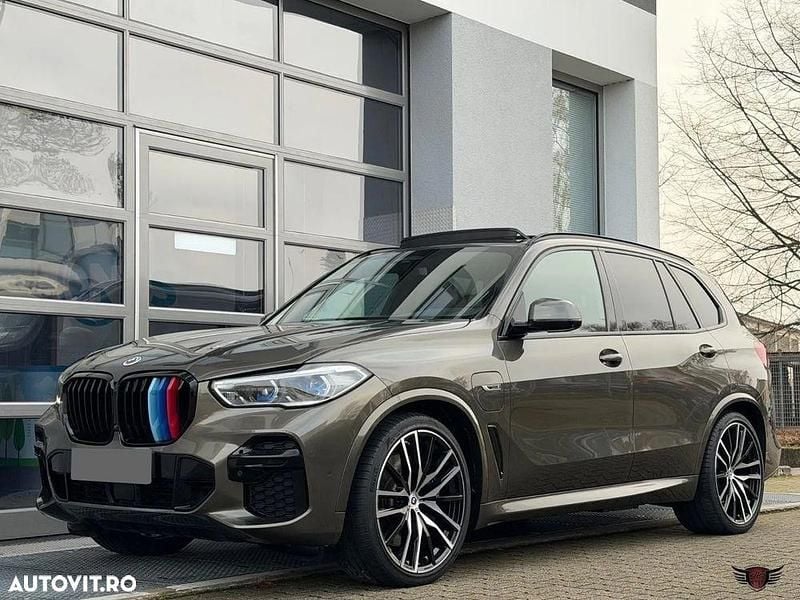 Culoarealte culori Utilizat 2022 BMW X5 Comfort Edition SUV | 52.752 EUR (Preț bun) - Imagine 1/4