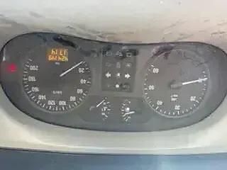 Utilizat 2004 Opel Vivaro Van | 1.900 EUR (Super Preț) - Imagine 1/4