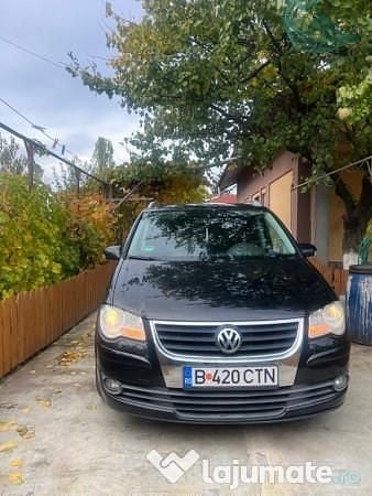 Utilizat 2009 VW Touran Monovolum | 4.700 EUR (Preț OK) - Imagine 1/4