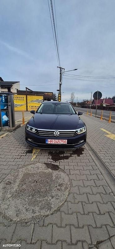 Albastru Utilizat 2016 VW Passat Highline Break | 11.000 EUR (Preț bun) - Imagine 1/4