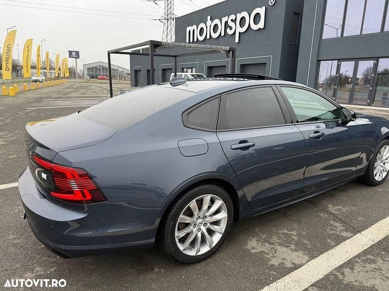 Second-hand Volvo S90 455 CP (334 kW) 2024 Culoarealbastru Berlinǎ