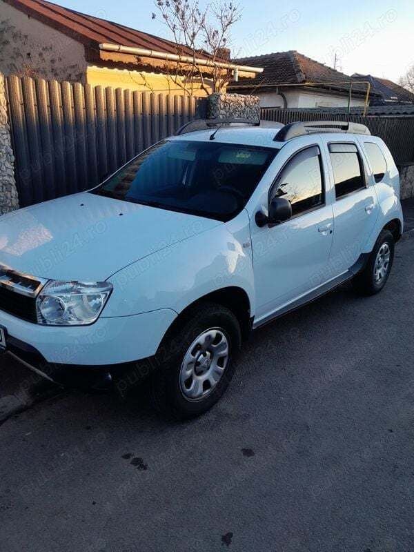 Utilizat 2011 Dacia Duster SUV | 6.200 EUR - Imagine 1/4