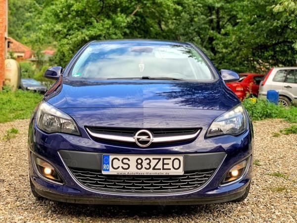 Second-hand Opel Astra Sport 110 CP (80 kW) 2013 Break