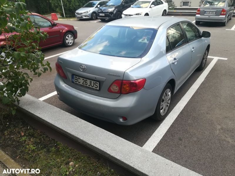 Albastru Utilizat 2007 Toyota Corolla Berlinǎ | 4.000 EUR - Imagine 1/4