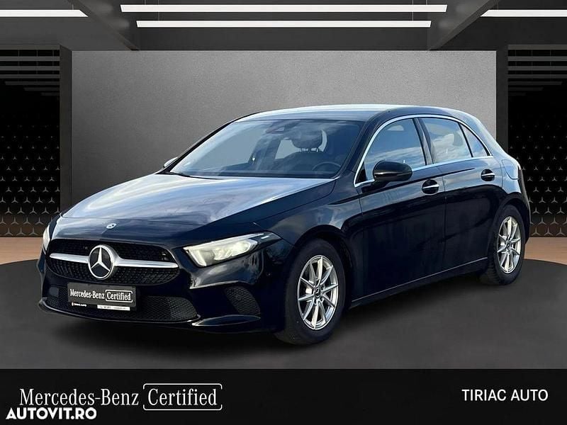 Culoarenegru Utilizat 2022 Mercedes A200 | 25.800 EUR (Preț OK) - Imagine 1/3