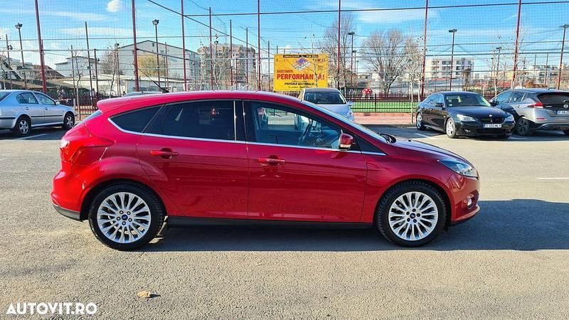 Culoarerosu Utilizat 2011 Ford Focus Sport Hatchback | 4.750 EUR (Preț OK) - Imagine 1/4