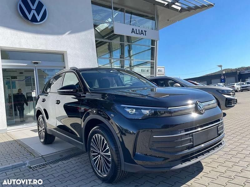 Culoarenegru Nouă 2025 VW Tiguan Advance SUV | 37.274 EUR (Preț bun) - Imagine 1/4