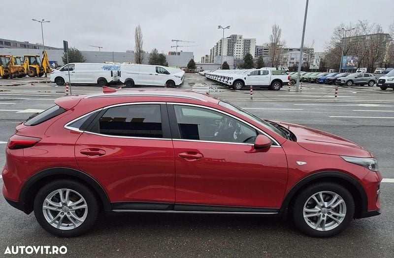 Second-hand Kia XCeed City 160 CP (117 kW) 2022 Culoarerosu SUV