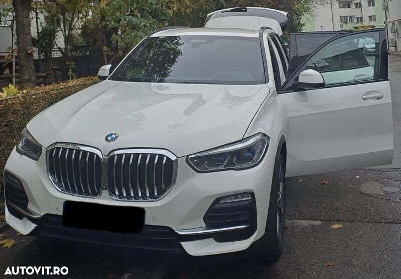 Alb Utilizat 2020 BMW X5 SUV | 48.490 EUR (Puțin scump) - Imagine 1/4