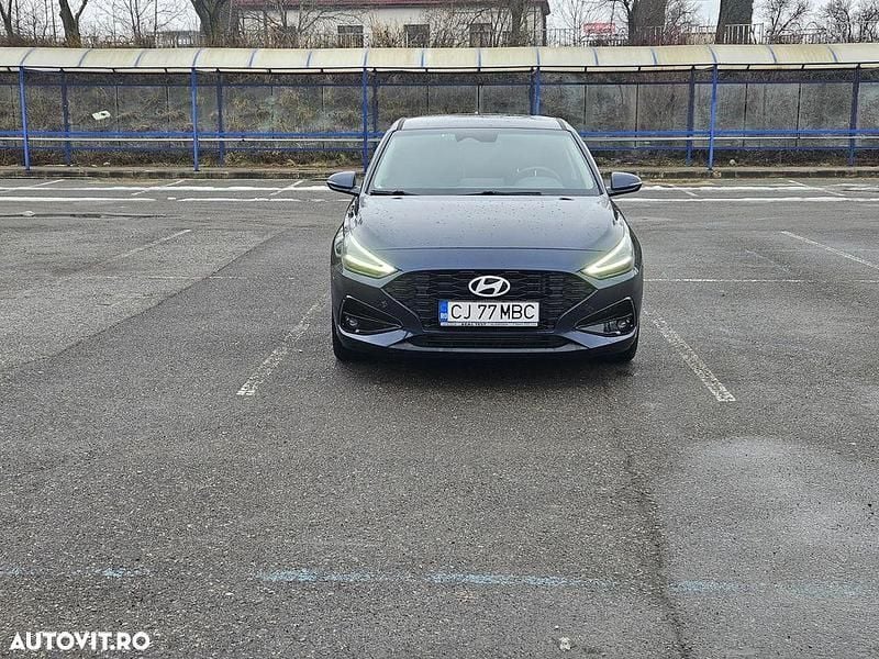 Second-hand Hyundai i30 140 CP (102 kW) 2024 Culoarealbastru Hatchback